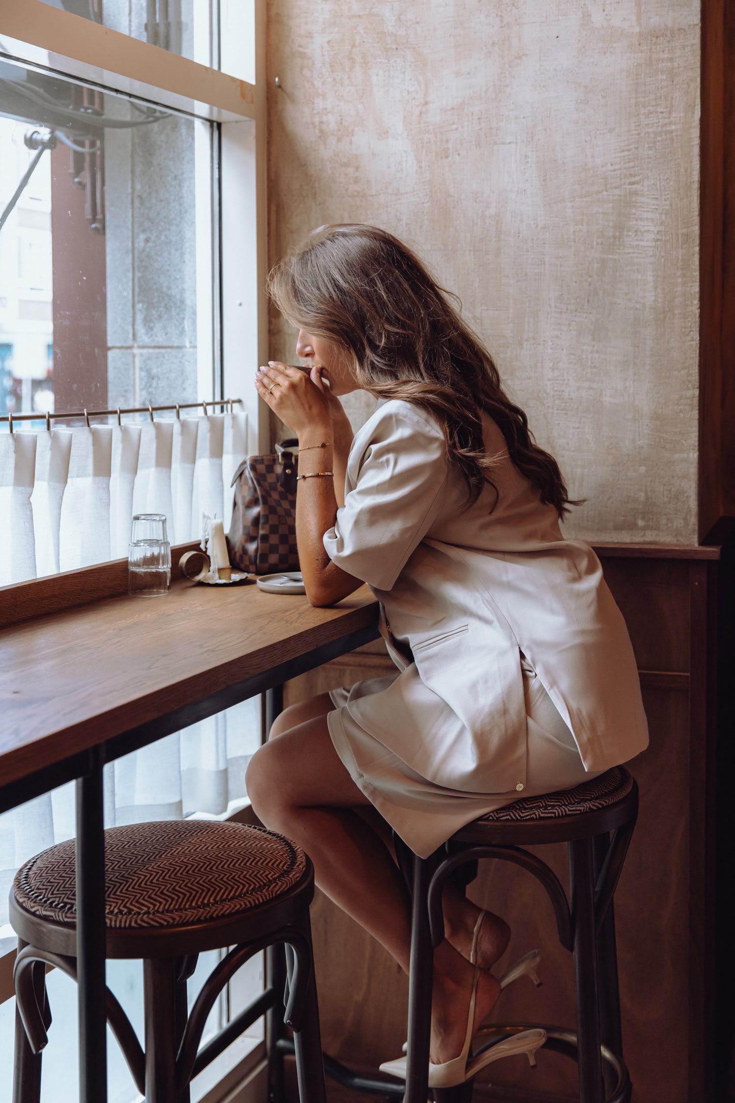 Isabella Short - Beige