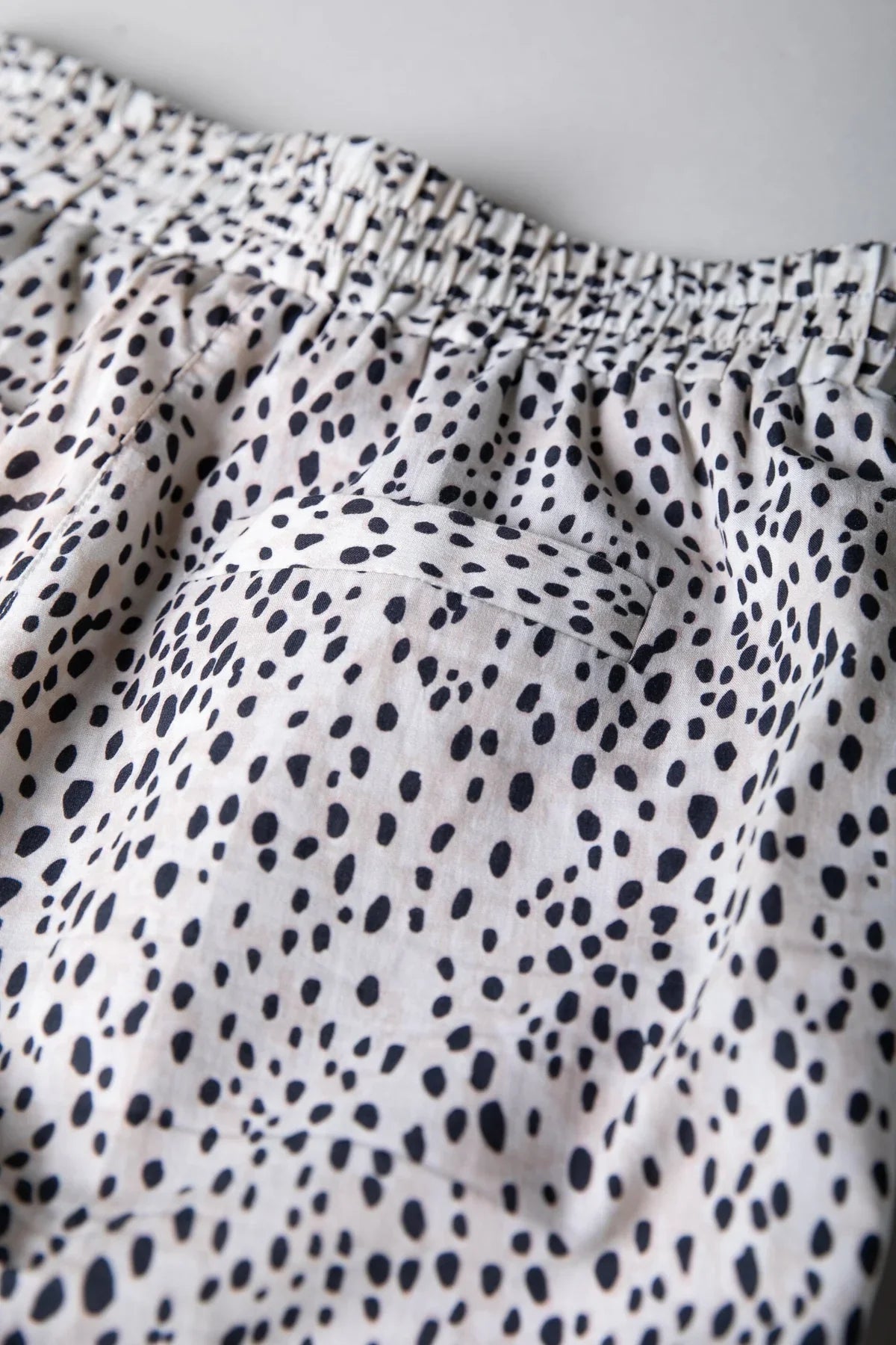 Melody Straight Pants - Beige