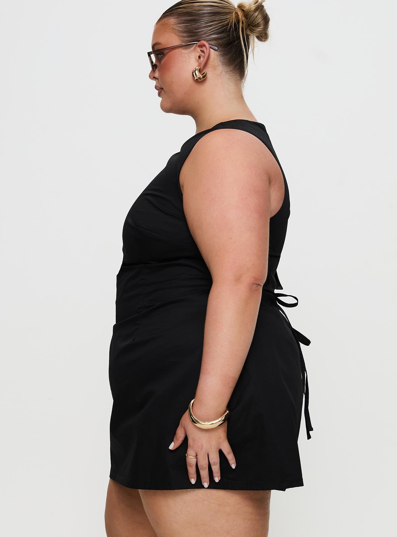 Yumiko Romper Black Curve