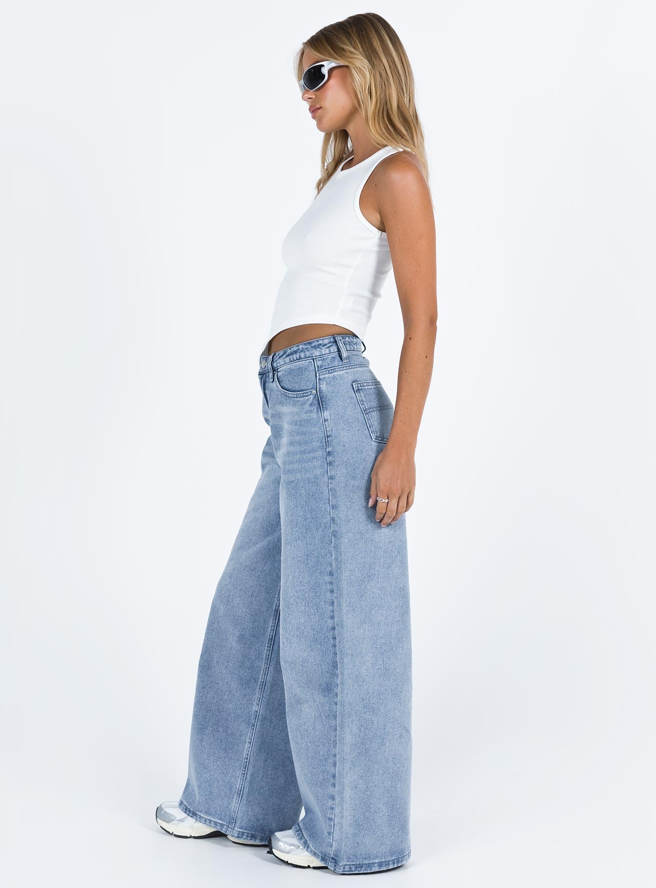 Naylor Mid Rise Wide Leg Jeans Light Blue Wash