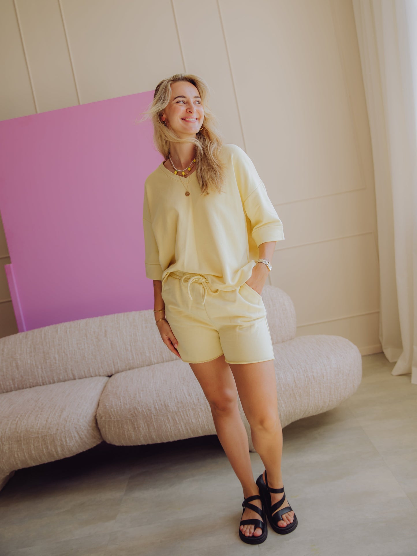 Cynthia Short - Geel