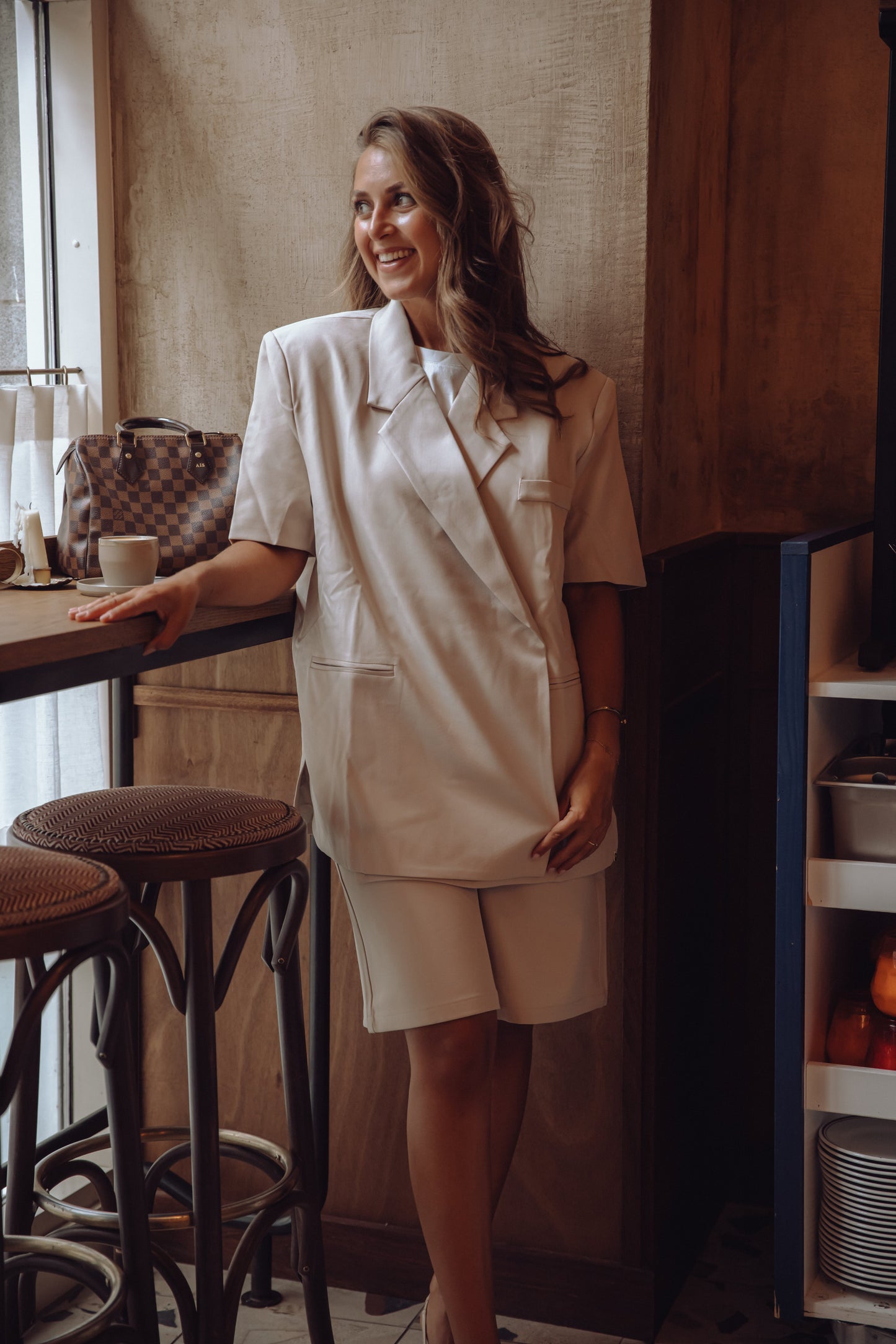 Isabella Short - Beige