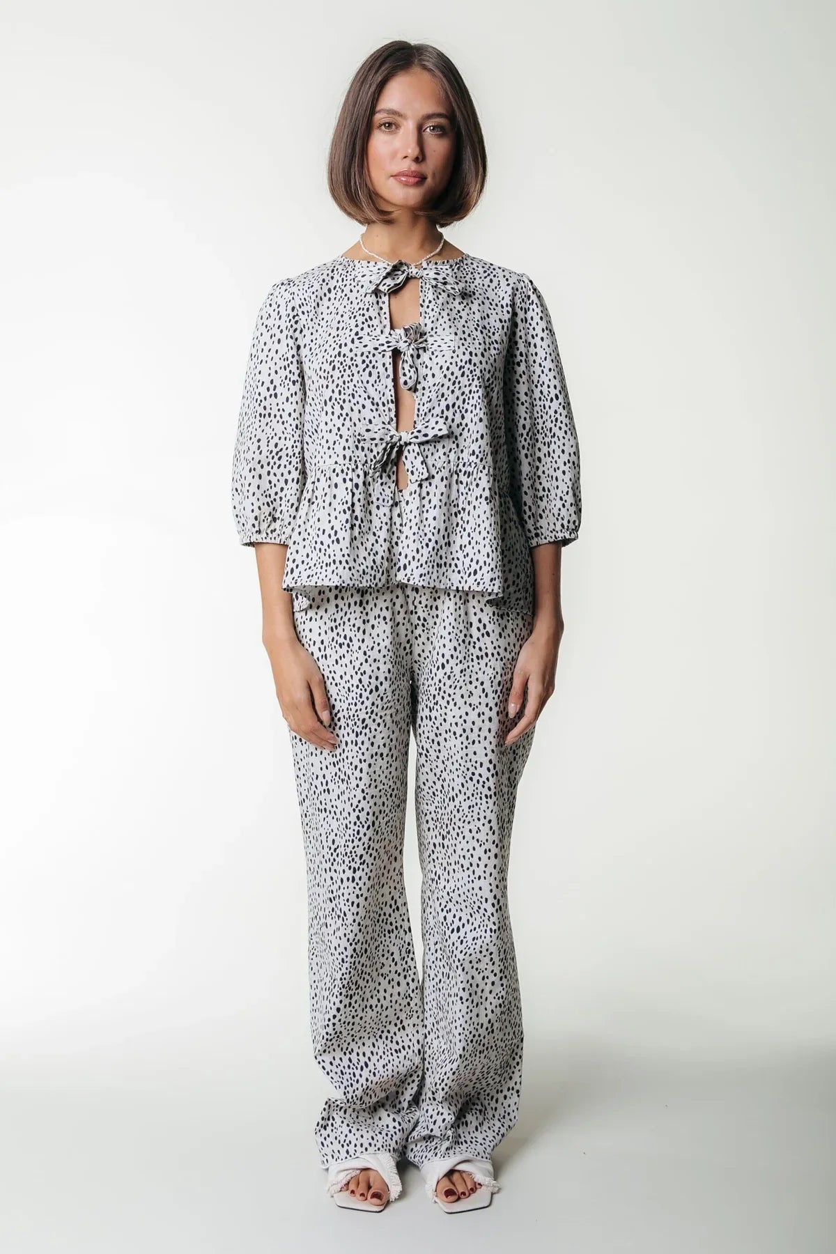 Melody Straight Pants - Beige