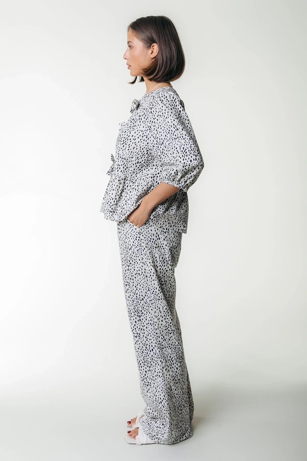 Melody Straight Pants - Beige