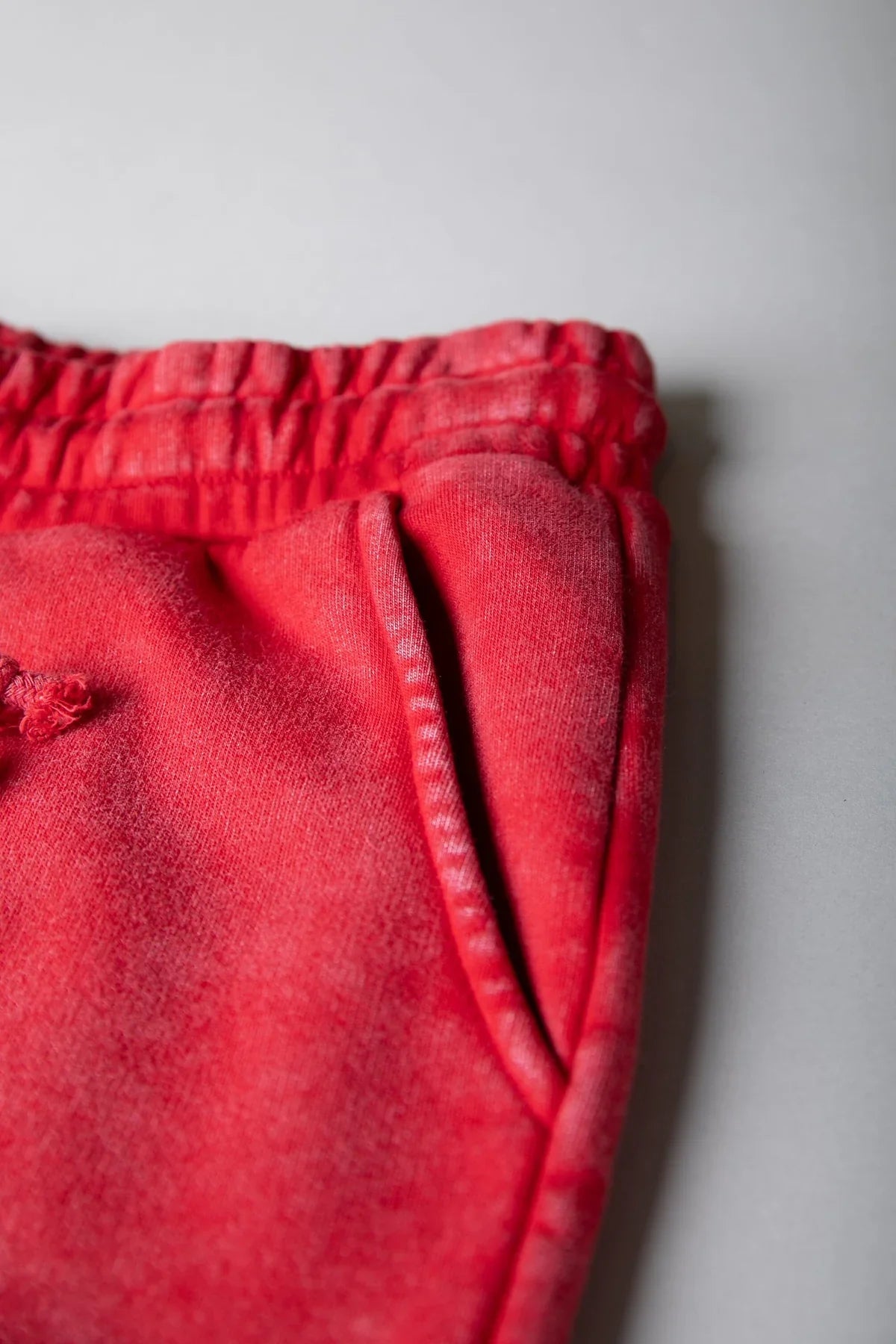 Uni Logo Sweat Short - Racing Red